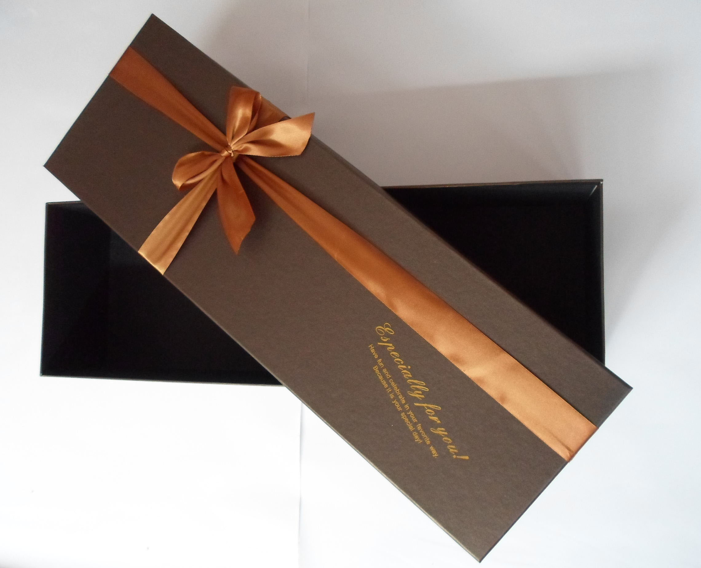 禮品包裝盒廠家-廣州駿業(yè)包裝實業(yè)有限公司 禮品包裝盒廠家