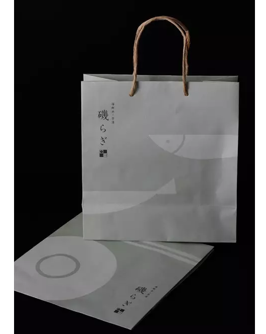 手提紙袋生產(chǎn)廠家-廣州駿業(yè)包裝實(shí)業(yè)有限公司 手提紙袋生產(chǎn)廠家