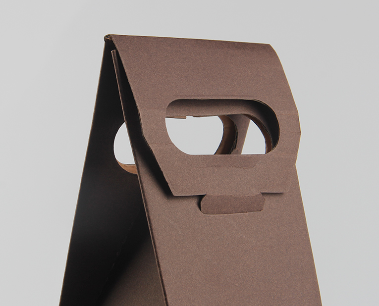 紅酒包裝盒生產(chǎn)廠家的膠輥是怎么避免擠壓性損耗的？