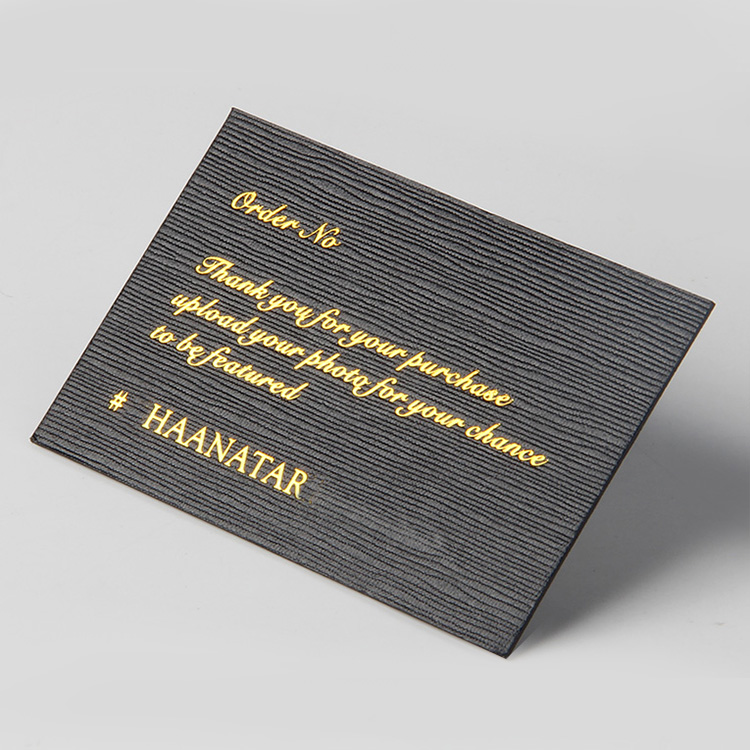 電子產(chǎn)品吊牌廠家給你介紹3種大小各自對應(yīng)的耳機(jī)吊牌 電子產(chǎn)品吊牌廠家給你介紹3種大小各自對應(yīng)的耳機(jī)吊牌